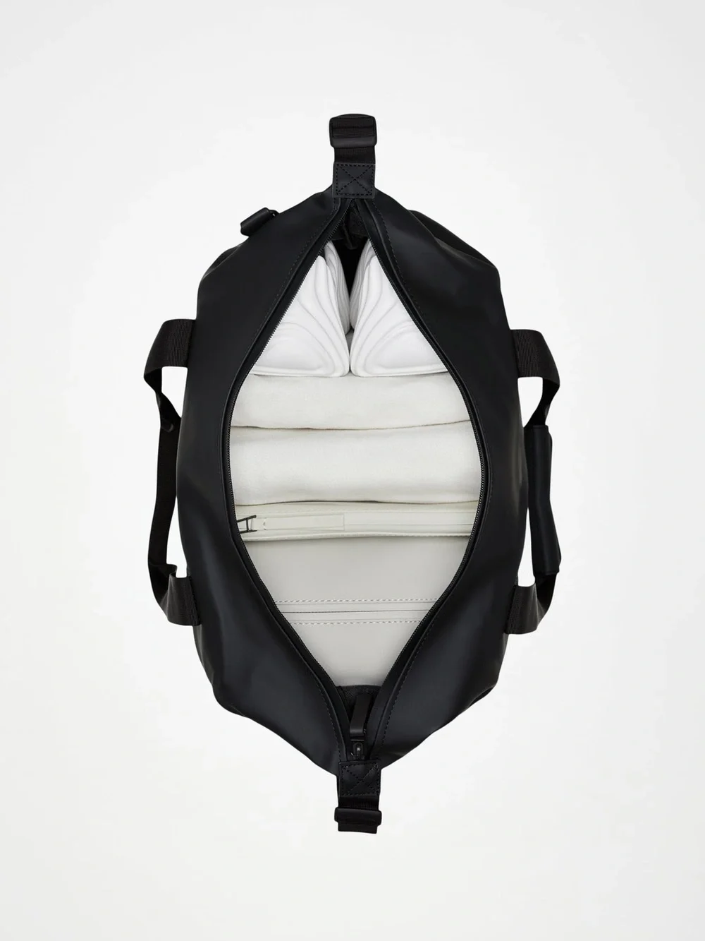 Rains Hilo Waterproof Weekend Bag (Small) in Black